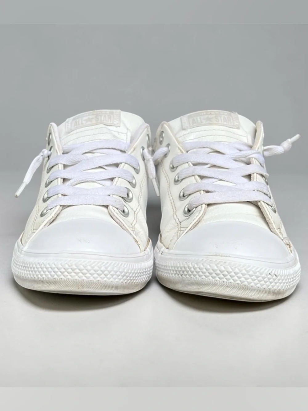 Converse Junior's Chuck Taylor Street Ox Leather Sneaker White EU 38.5